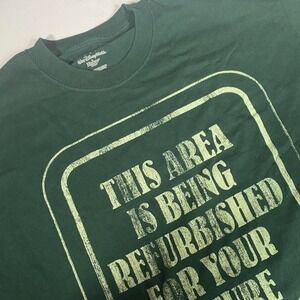 Vintage Disney World "This Area Is Being Refurbished" Graphic T-Shirt Large